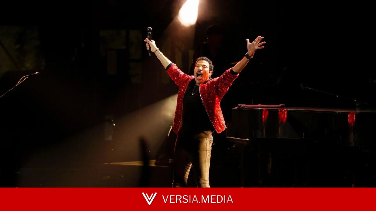 Lionel Richie es hospitalizado de urgencia tras sufrir un mareo en un concierto