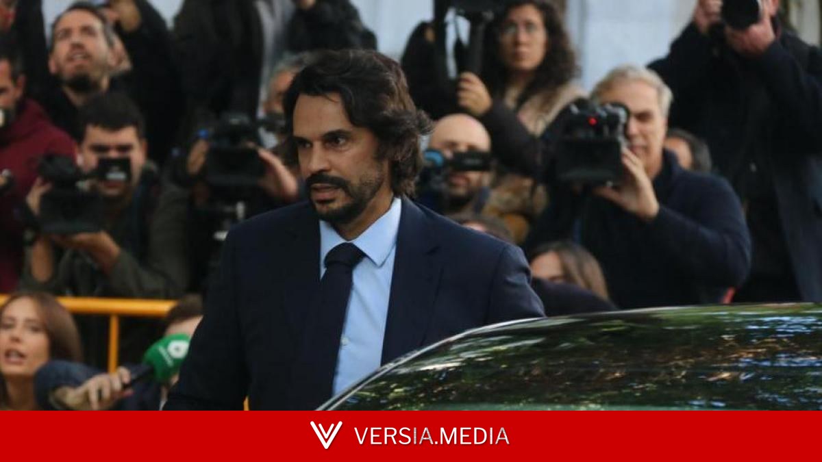 La pareja de Ayuso ingresó 4,4 millones de Quirón en los primeros tres años de relación