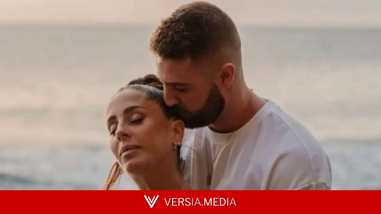 Anabel Pantoja y David Rodríguez derrochan amor con un apasionado baño en el mar: