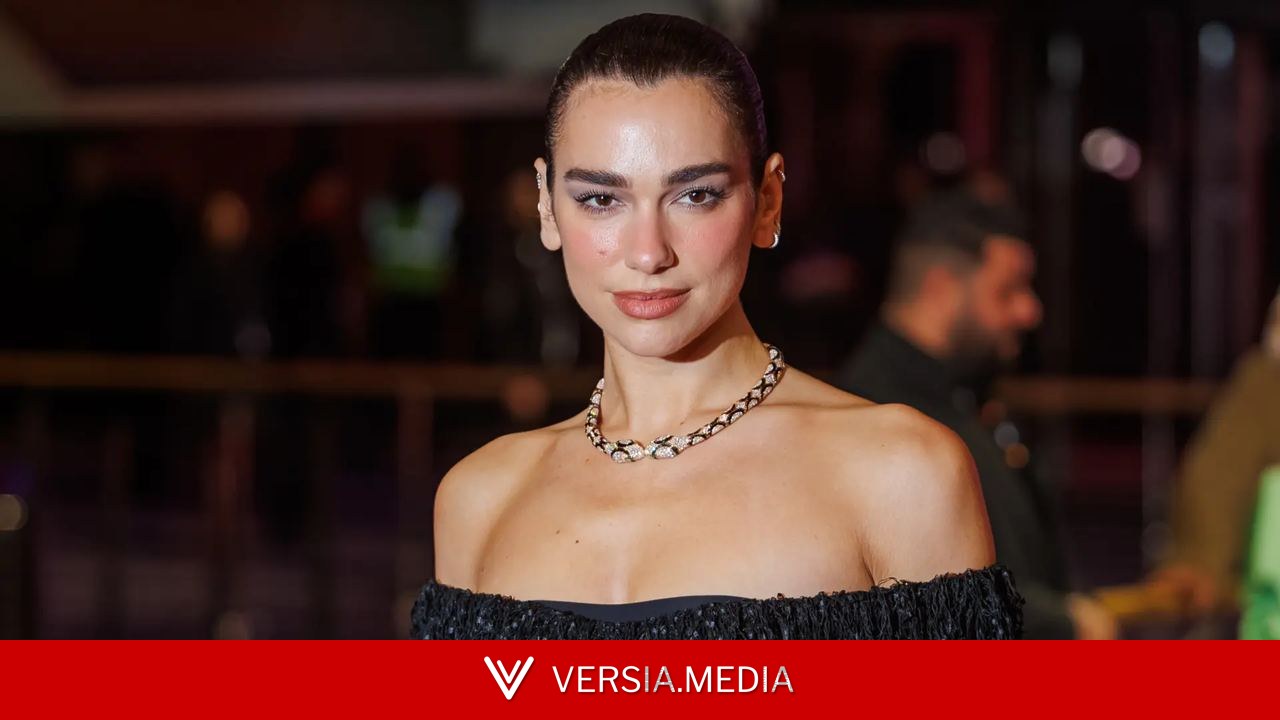 Dua Lipa inaugura un espacio para libros censurados y defiende la libertad de expresión: 
