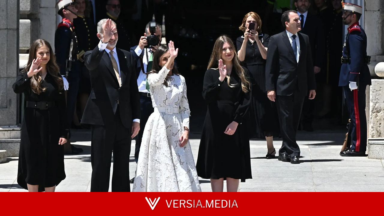 Los reyes Felipe y Letizia se saltan el guion y viajan sin agenda a Zaragoza para acompañar a su hija Sofía en su estreno